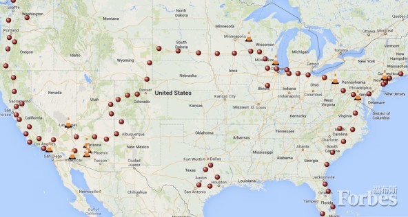 特斯拉超級充電站分布。橙色圓點表示該充電站還在建設(shè)之中