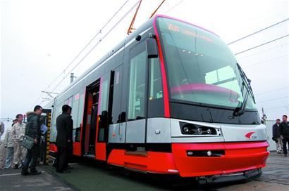 第三代永磁有軌電車青島下線 示范線設(shè)11站