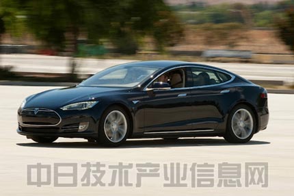 特斯拉的轎車(chē)型純電動(dòng)車(chē)“Model S”銷(xiāo)售業(yè)績(jī)大幅增長(zhǎng)