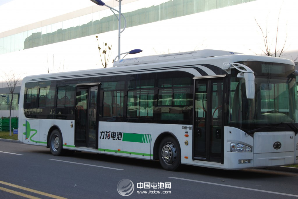 天津市力神鋰電池為新能源汽車(chē)提供能量芯