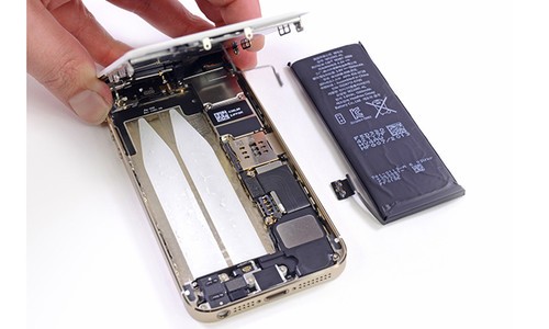 蘋果iPhone6挑戰(zhàn)大屏超薄 電池比iPhone5s薄1/3