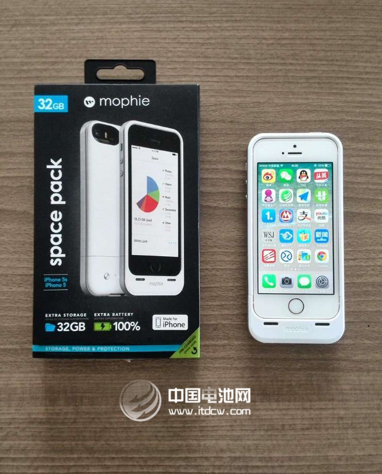 Mophie Space Pack背夾電池 可擴(kuò)iPhone5S存儲和電量