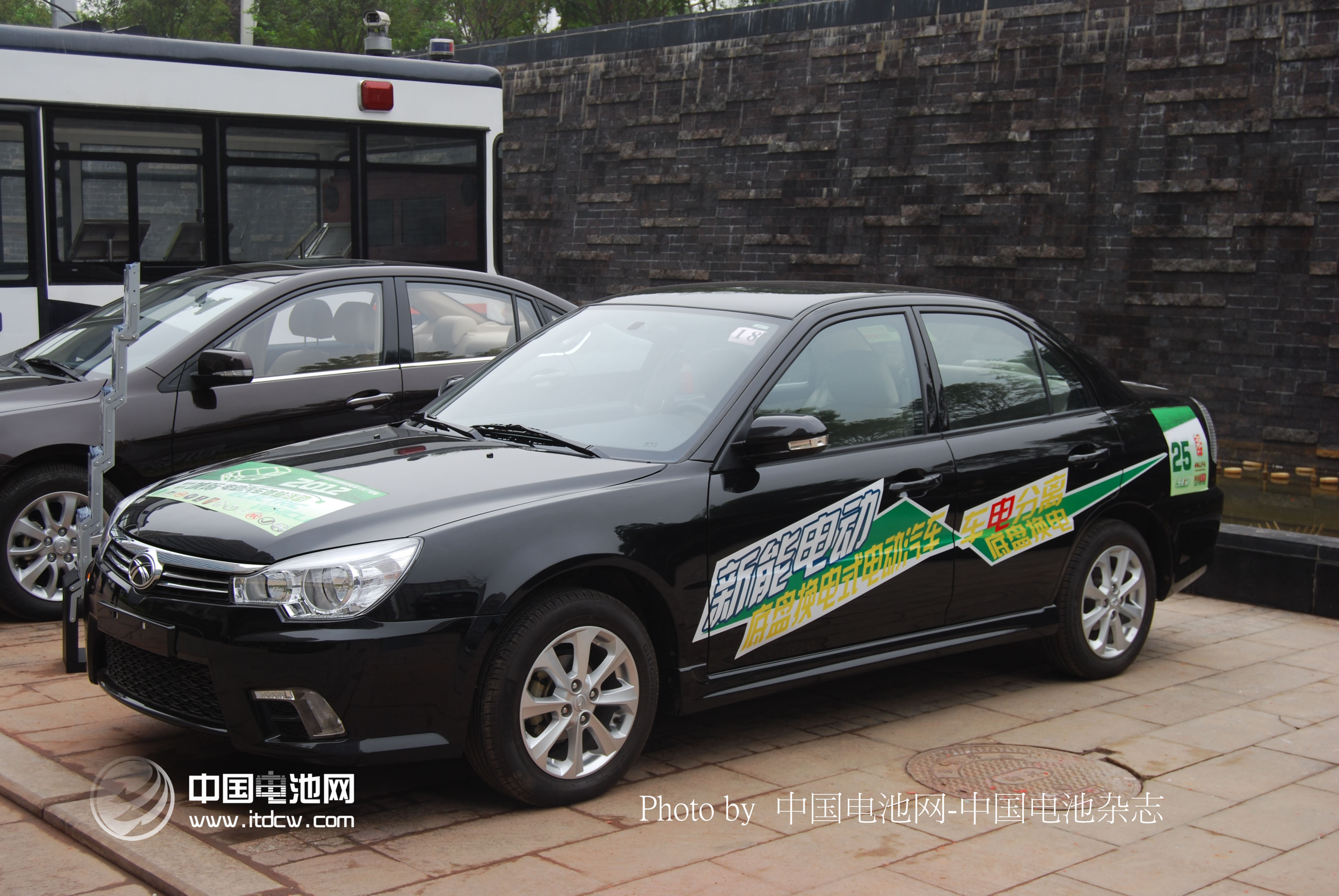 新鄉(xiāng)的電動汽車夢：電池電動車產(chǎn)業(yè)基地和示范城市