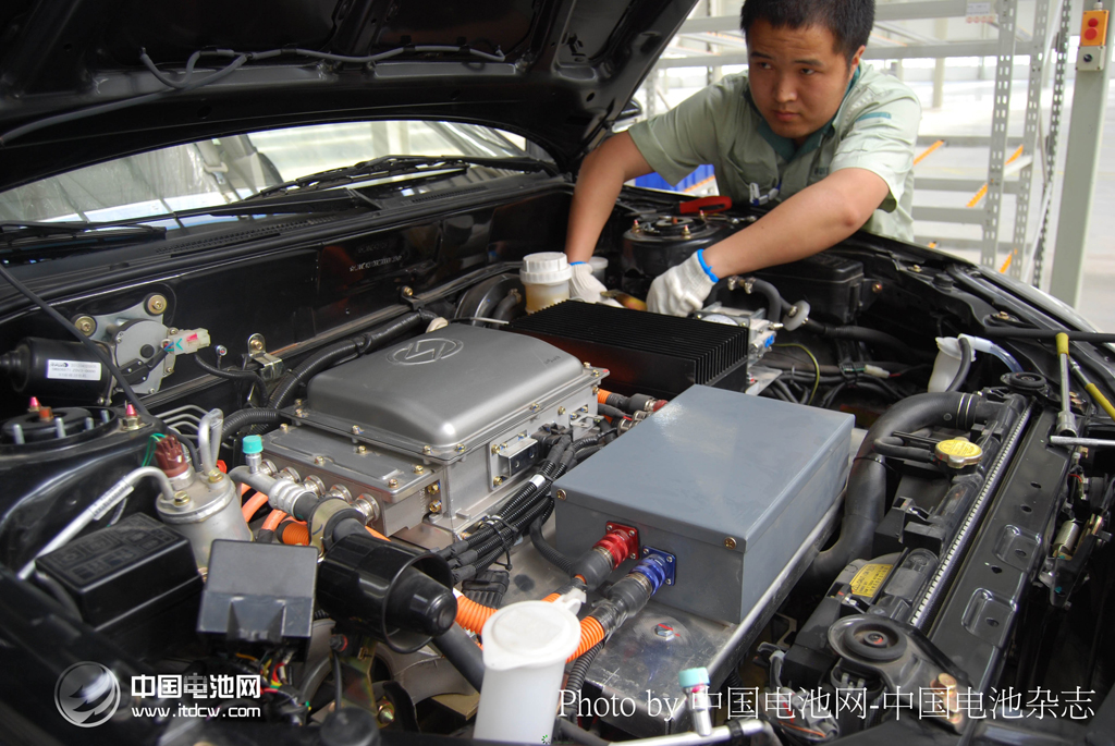 河南藍(lán)海新能電動汽車進(jìn)軍東南沿海和海外市場