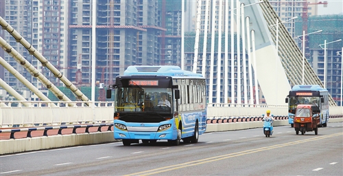 重慶市2013-2015年推廣應(yīng)用三千輛新能源汽車