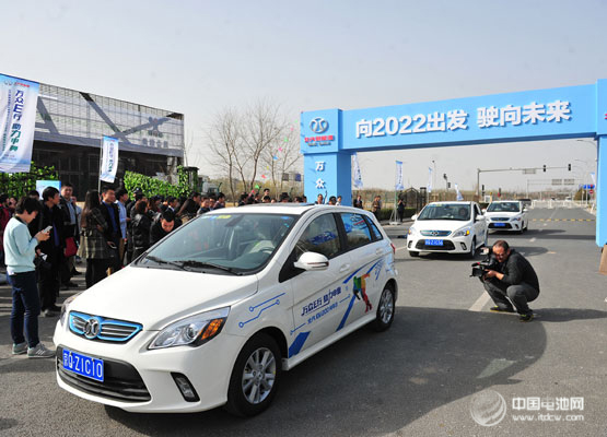 北汽新能源推EV200“高舉高打”  只為“老徐”豪言？