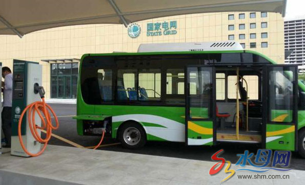 煙臺(tái)市首座電動(dòng)汽車(chē)充電站1日起調(diào)試 還將建27座