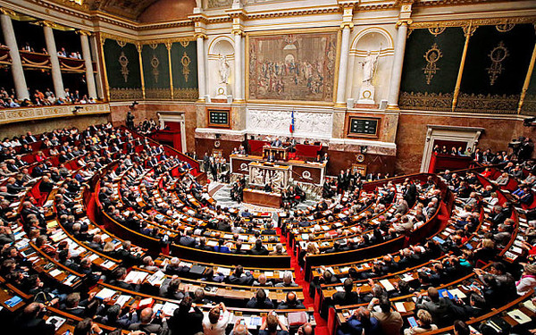 french-parliament_3040782