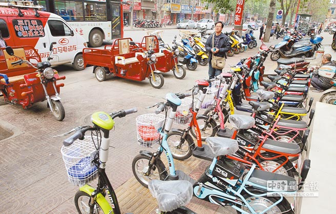 鋰電池取代鉛酸催生千億商機  電動車年產(chǎn)逾3000萬輛保有量過億