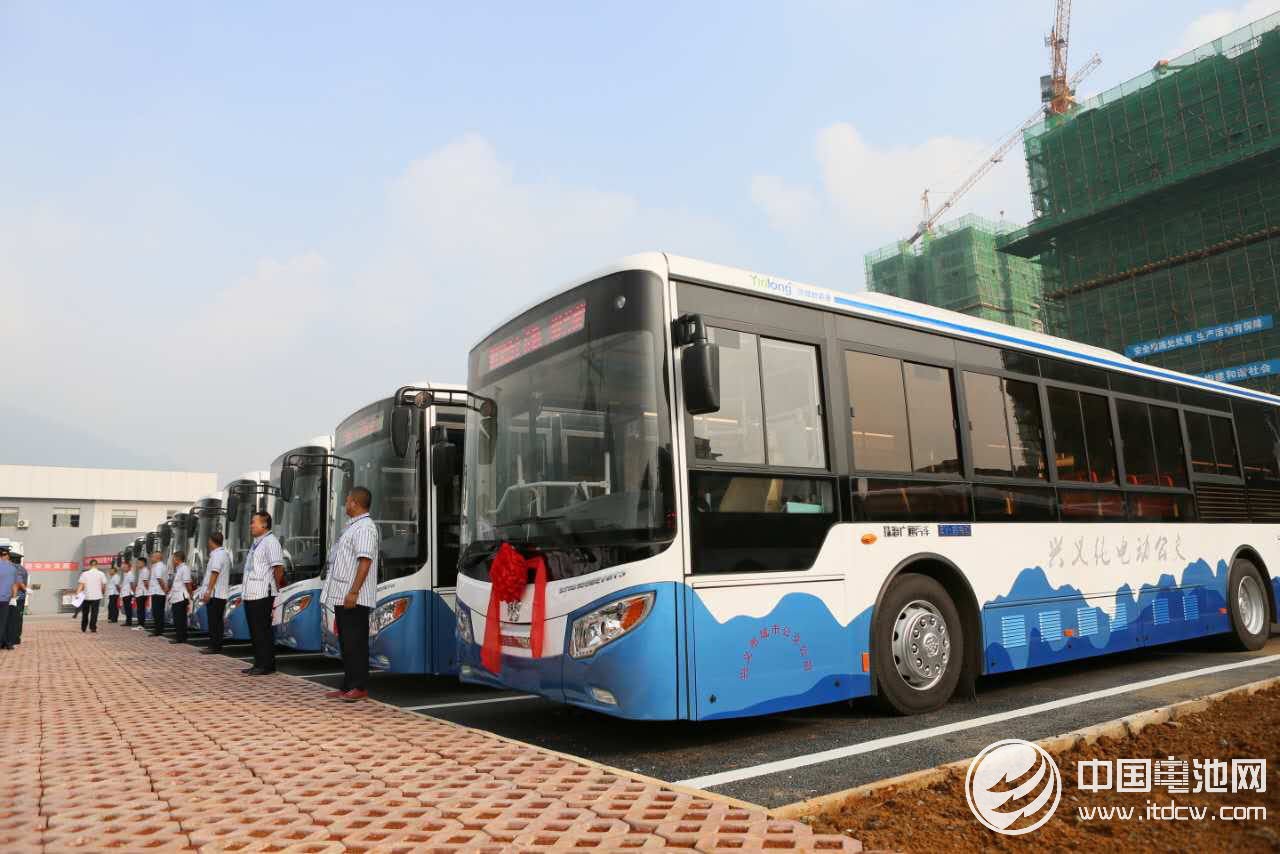 “銀隆鈦”貴州市場首創(chuàng)佳績 興義市純電動(dòng)公交正式上線運(yùn)營