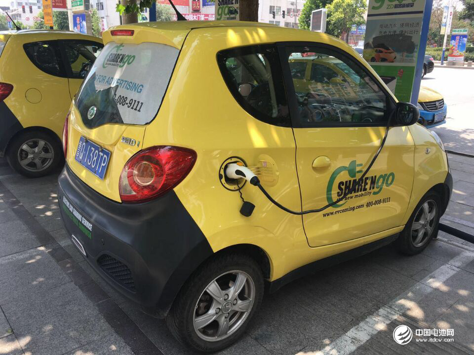 知豆電動車