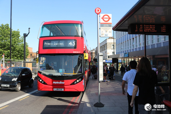 BYD ADL Enviro400EV 在倫敦43號公交線路馳騁