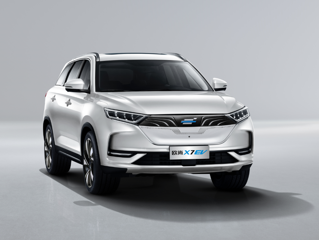 首款智能純電SUV——長(zhǎng)安歐尚X7EV